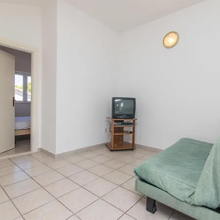 Ana Apartment Basina